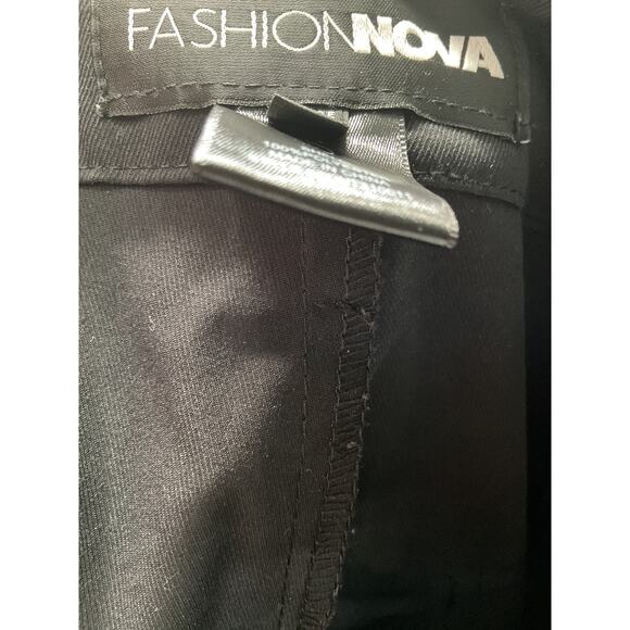 Fashion Nova Black Cargo Pants - Women's M - Picture 3 of 4